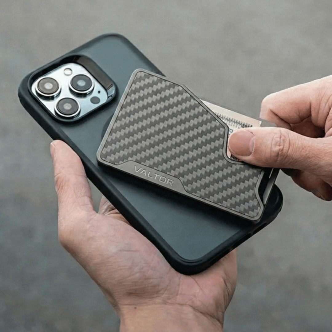 VALTOR – Carbon Card Holder